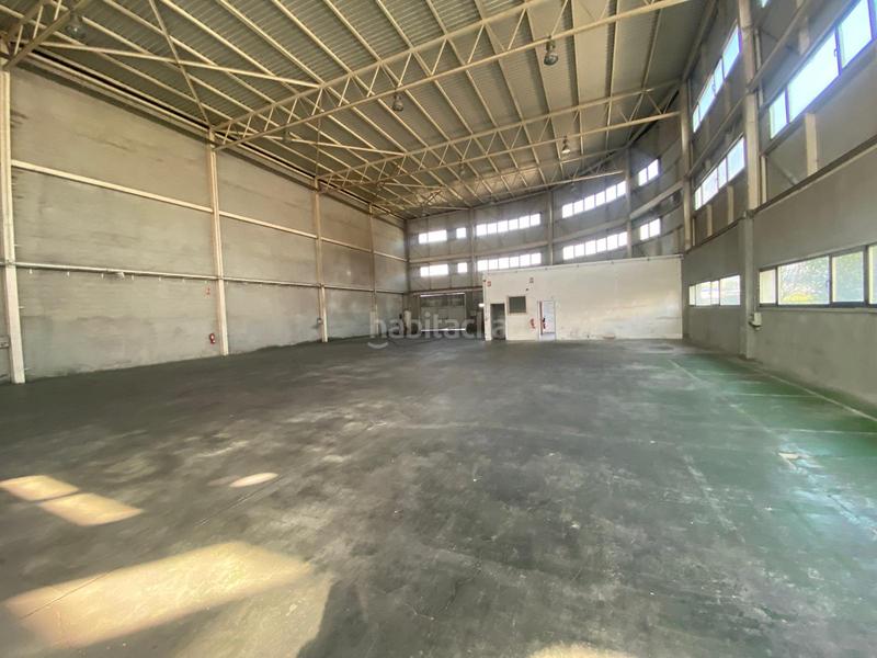 Foto ba79f039-b1d7-480d-9838-8d697c32f16c. Location bâtiment à usage industriel dans rúa c cìes 159 dans Porriño (O)