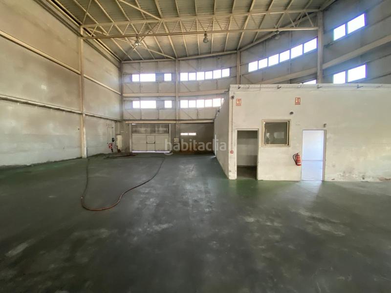 Foto 35e389d1-f6d1-4cd6-9c29-cf6b6b796bd0. Capannone industriale in rúa c cìes 159 in Porriño (O)