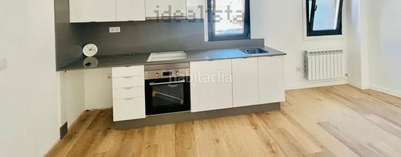 Foto d6e6f4d3-6082-4594-9fac-4c261eb87604. Studio in rúa purificación-saavedra 34 in Teis Vigo