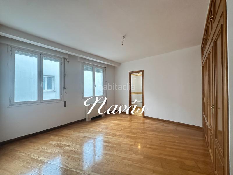 Foto 6453fcf9-db12-4785-aeb9-d69422552718. Penthouse in rúa colón 17 in Centro - Areal Vigo