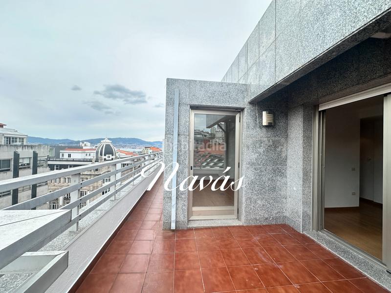 Foto 6e1523bf-352d-4a8e-8f73-d1a7830c2765. Penthouse in rúa colón 17 in Centro - Areal Vigo