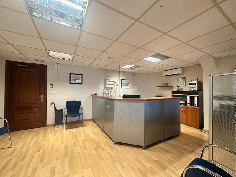 Foto fc6624ca-f5cf-46b0-aa97-4acc330adb7f. Bureau dans avenida alcalde gregorio espino 52 dans Vigo