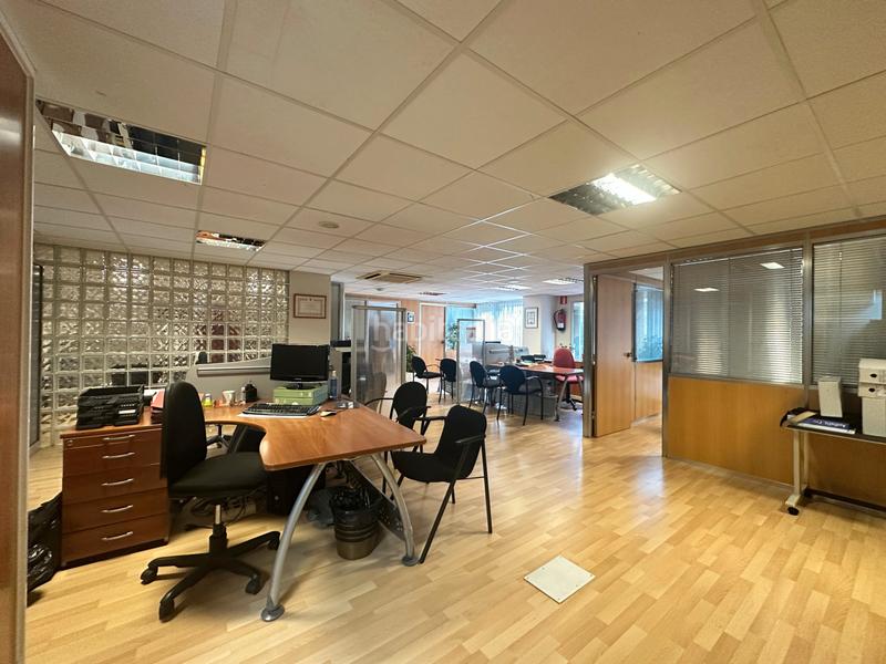 Foto 24b20065-2858-49a7-a38e-86c544a46887. Oficina a avenida alcalde gregorio espino 52 a Casablanca - Calvario Vigo