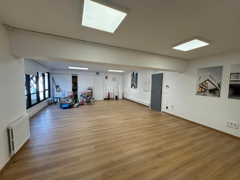 Foto eb10a220-5c38-4fc2-8fc8-424ea95ca37c. Miete büro in rúa do príncipe 43 in Centro - Areal Vigo