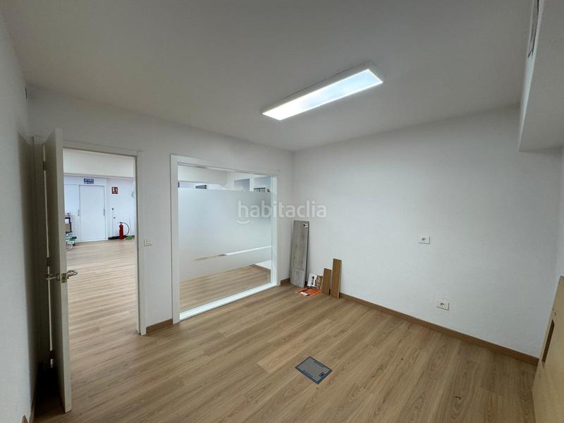 Foto 23517b8e-0c2f-4233-b990-dd49b0aa7878. Rent office space in rúa do príncipe 43 in Centro - Areal Vigo