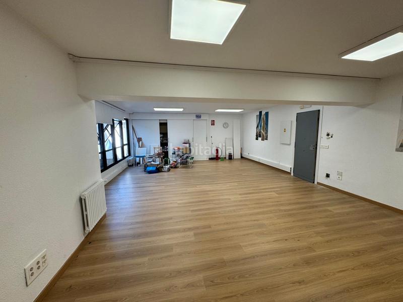 Foto 1532c9fe-288e-4438-869a-32a1edd555fe. Affitto ufficio in rúa do príncipe 43 in Centro - Areal Vigo