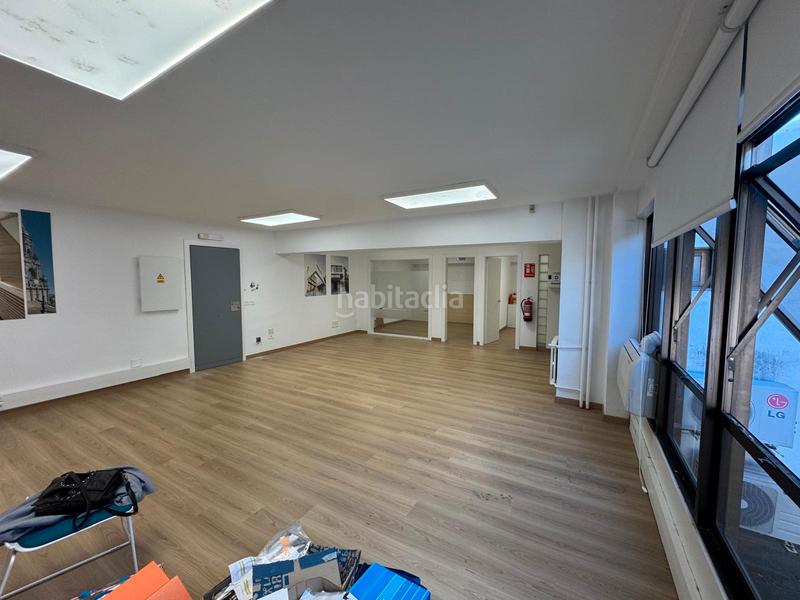 Foto 6c38399e-0e83-417e-a47d-b36ff27f7050. Affitto ufficio in rúa do príncipe 43 in Centro - Areal Vigo