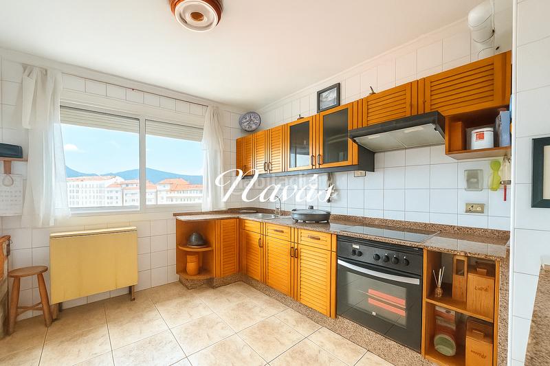 Foto f34d24a6-51d6-4a1f-b0f5-c27a8c4a07fc. Appartement dans avenida de castelao 54 dans Coia Vigo