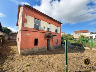 House  Rúa milladas 42. Casa con finca en vigo para crearla completamente a tu gusto