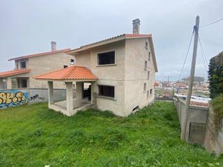 Chalet  Avenida de cesáreo a. vázquez. Chalet en canido