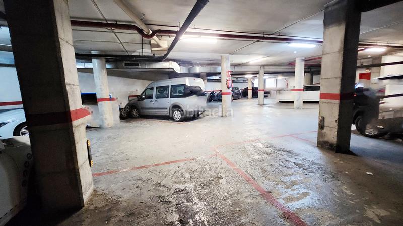 Foto bd18562a-4a15-4cd5-8132-9ab1cfae0cc9. Parking coche plaza aparcamiento centro Horta en Horta Barcelona