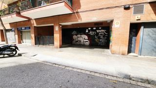 Lloguer Aparcament de moto a Carrer de josep sangenís 25. Plaza de parking para moto