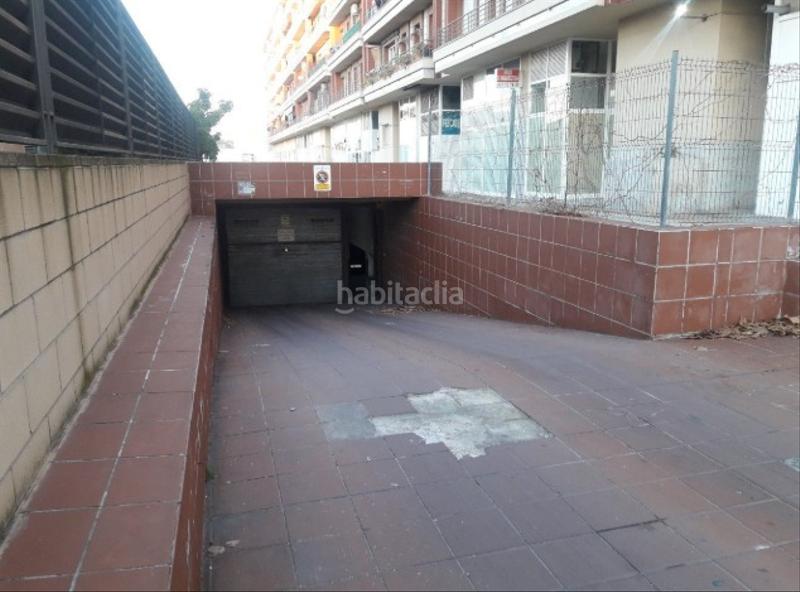 Foto b22fc3c0-28ba-4615-a2a8-4beec0340539. Affitto posto auto in carrer de l'ancianitat 115 in Terrassa