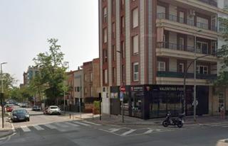 Miete Autoparkplatz in Carrer de l'ancianitat 115. Plaza parking frente a la estación de nacions unides