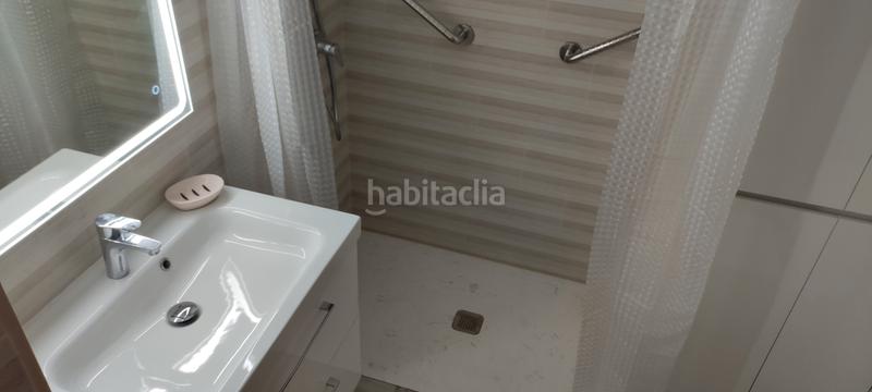 Foto 2b09aa66-2aaa-4e84-bd1e-bb4f8bc48b9a. Rent apartment with heating parking pool in Roda de Barà