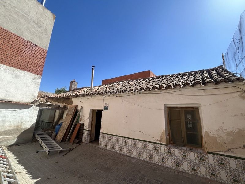 Foto d19fb100-ea61-47ab-8fbf-b468a930536f. Masia a Sonseca
