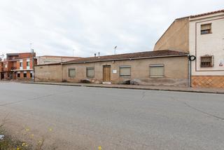 Masia en Malagn. Globalpiso las aguilas vende en exclusiva casa de pueblo con amp