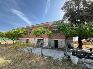 Maison à Cazalegas. Globalpiso las aguilas vende chalet independiente en exclusiva,