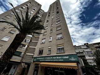 Pis a Las Águilas. Globalpiso las águilas vende piso, ascensor, excelentes vistas,