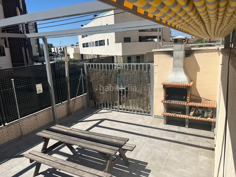 Foto d4550e88-6c34-4f57-850a-fe7e4e243ec8. Pis amb calefacció aparcament piscina a Parla este Parla