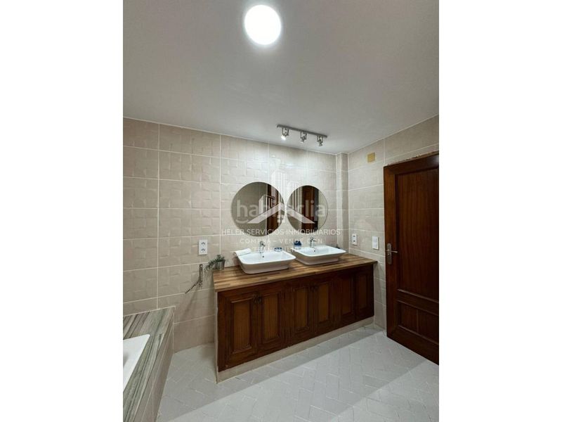 Foto 0b455333-ede0-48a2-b253-be04abf0fc76. Pis a Onda