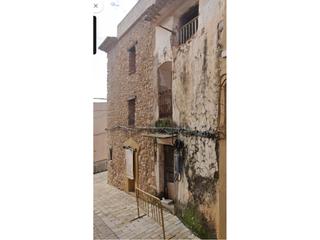 Casa a Benlloch. Casa para reformar