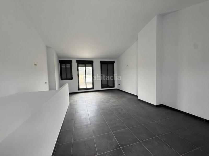 Foto 269c7c6d-b967-4edc-9154-7a7cd8801a38. House with parking in Onda