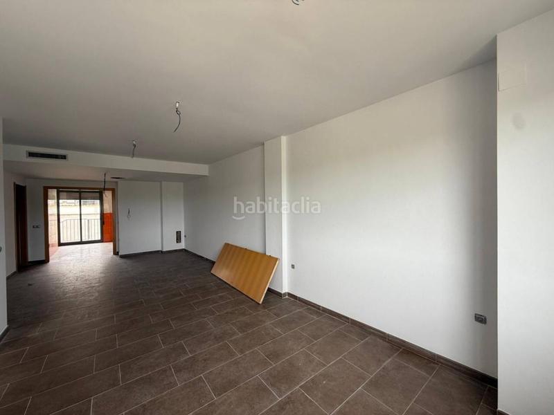 Foto 39c23dd7-8b6a-432e-9bda-5af6c9b4860c. House with parking in Onda