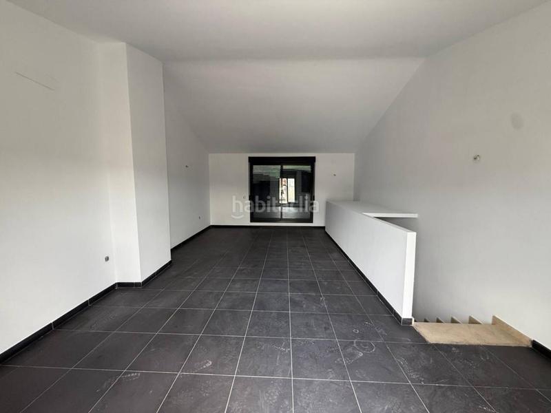 Foto 5b96de75-b7df-4b24-baa4-c0563b65c6c8. House with parking in Onda