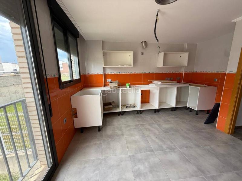 Foto 8956294c-119c-4cdf-b6cf-bff046a02129. House with parking in Onda