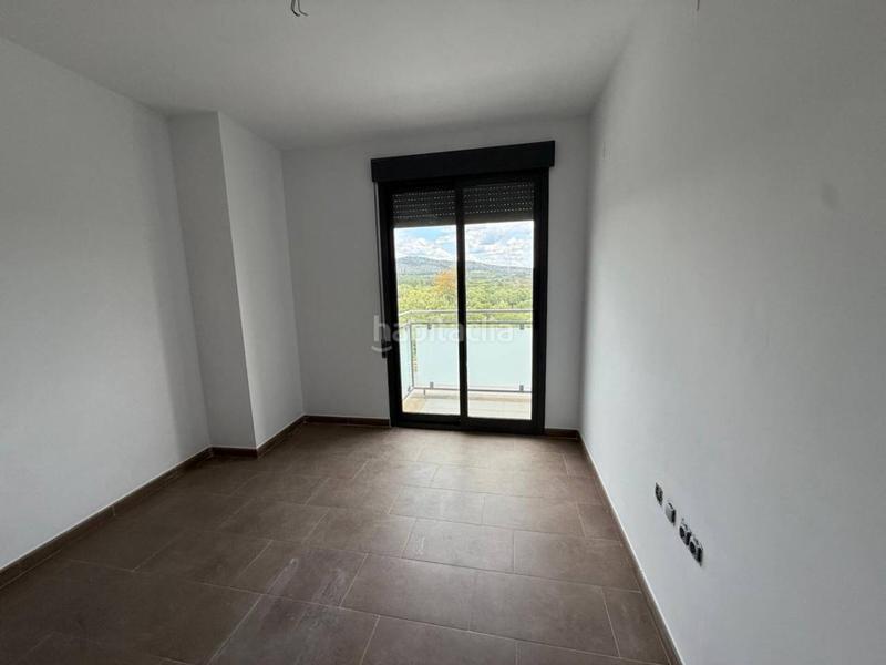 Foto eb55cb94-00ae-4ab6-8c98-c5bd39064829. House with parking in Onda