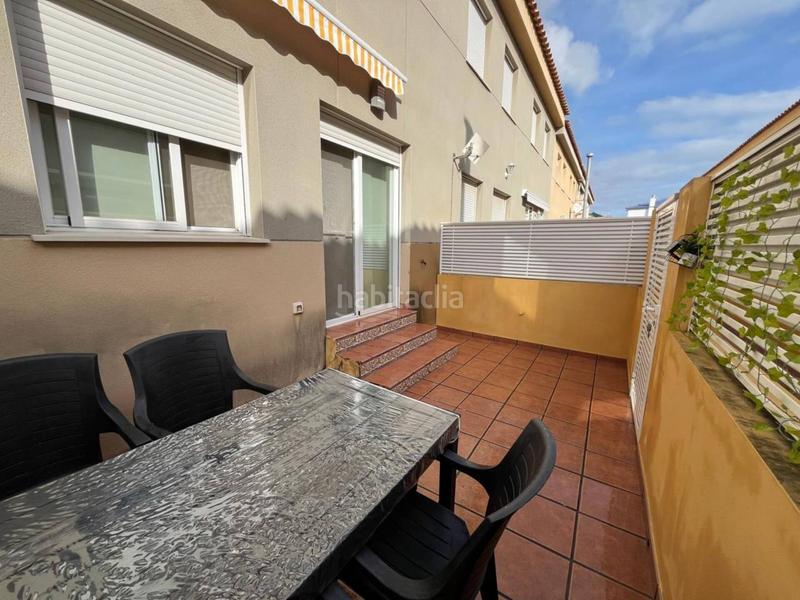 Foto 3b4f7458-494a-441f-bd55-4e26ce365d6e. Reihenhaus mit parking pool in Playa-Ben Afeli Almazora / Almassora