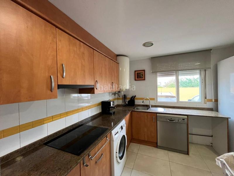 Foto 566a0fd7-30c4-46f4-9371-9110a384bfb8. Reihenhaus mit parking pool in Playa-Ben Afeli Almazora / Almassora