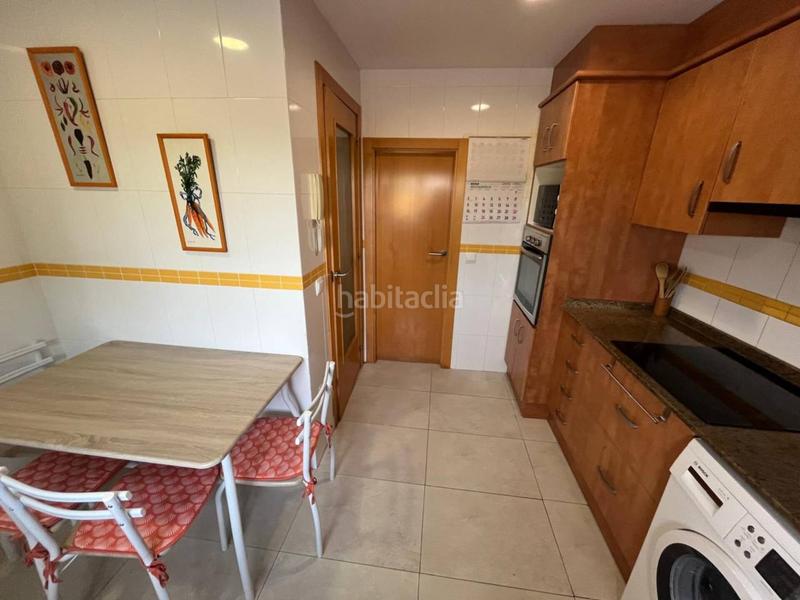 Foto ed16f0d5-2ad1-4239-96db-29d9c2a0fbd4. Reihenhaus mit parking pool in Playa-Ben Afeli Almazora / Almassora