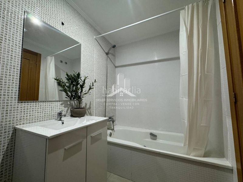 Foto 8aca5450-3cac-478f-a337-d46118021bf6. Rent flat in Centro Oropesa del Mar
