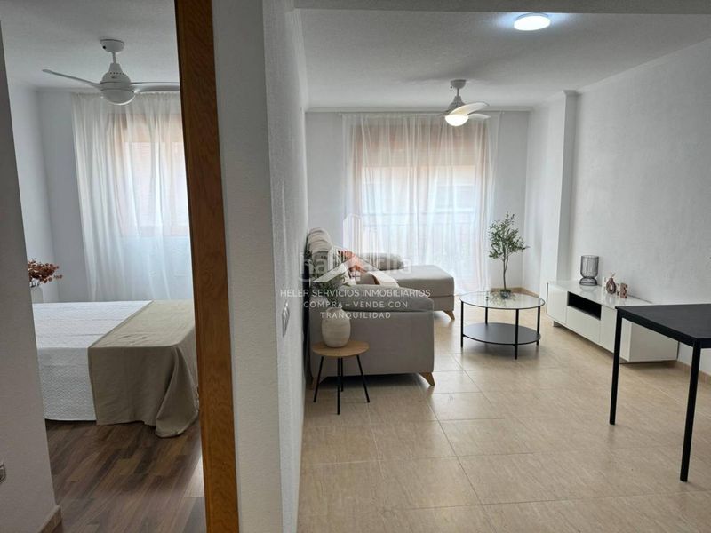 Foto cf5743d6-011f-49a2-8eee-63c364060e77. Rent flat in Centro Oropesa del Mar
