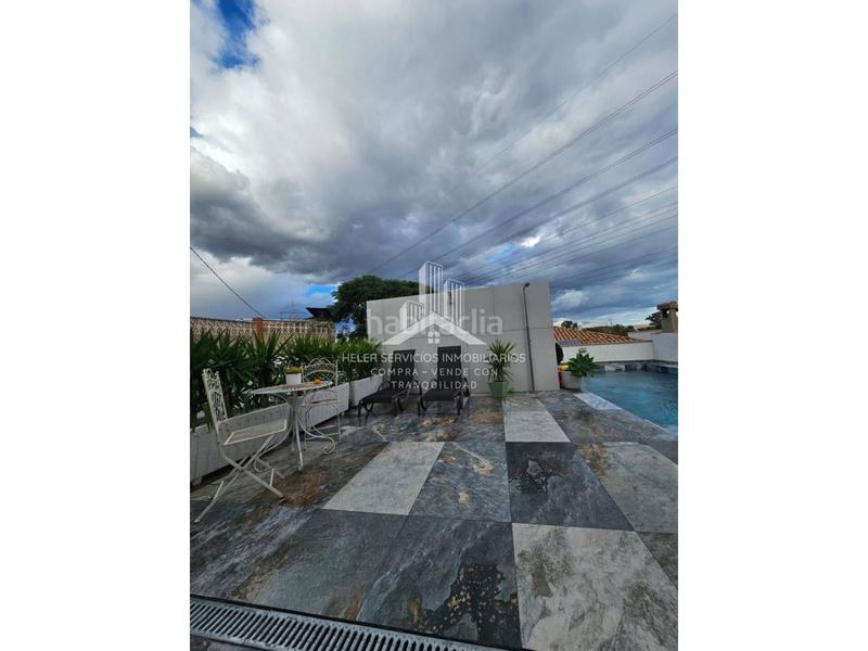 Foto 2891b0e1-059c-4397-80a1-85e14dd62928. Chalet la villa de tus sueños te espera! lujo, doble altura y piscina privada en almazora en Almazora / Almassora