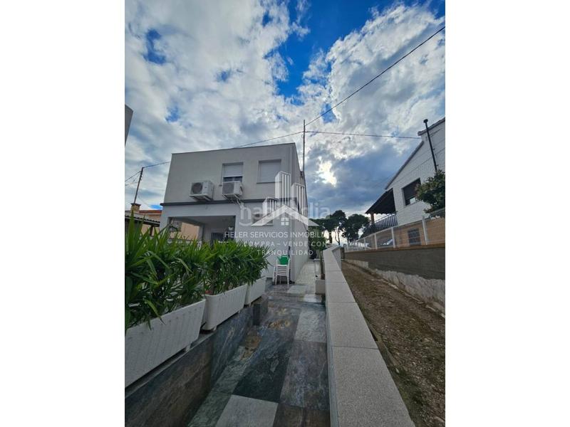 Foto 49eda32b-6607-47ec-98bb-a164cc262b6b. Chalet la villa de tus sueños te espera! lujo, doble altura y piscina privada en almazora en Almazora / Almassora