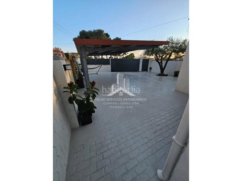 Foto 62bf5111-6907-49d4-8be9-d946dcce87a9. Chalet la villa de tus sueños te espera! lujo, doble altura y piscina privada en almazora en Almazora / Almassora