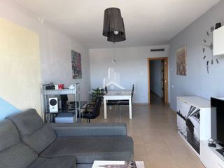 Appartement  Calle diputació. Venta de piso en vall dalba