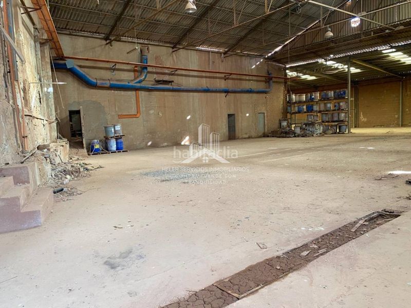 Foto 39f8ca15-804c-4ac9-ba43-0c451528ae1d. Nau industrial a Alcora (l´)
