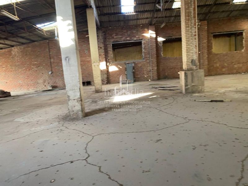 Foto 9e7d546f-4c7e-40c4-94b7-246b6a2b9f5a. Nau industrial a Alcora (l´)