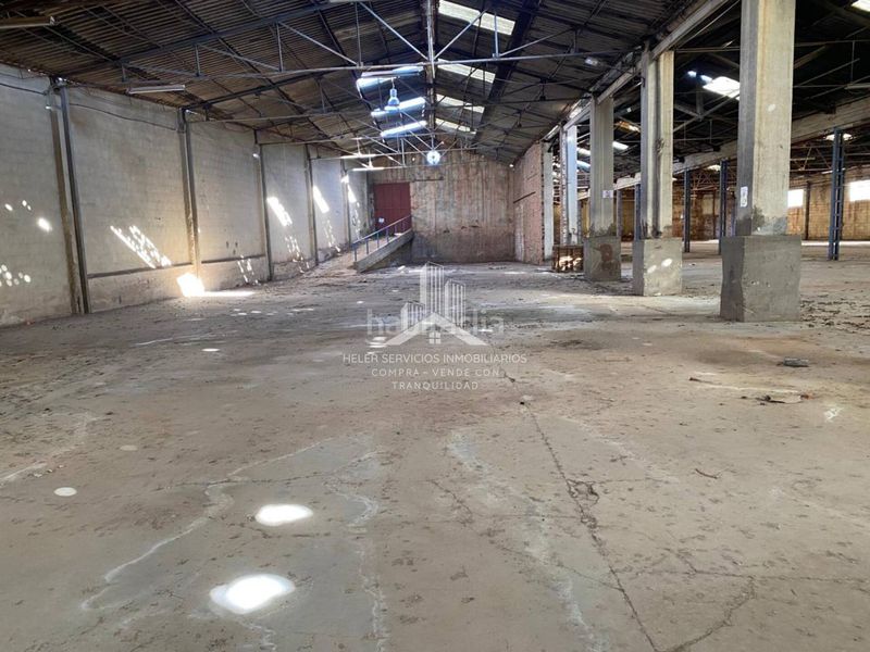 Foto af20ee23-ace2-4b7d-9b55-9405171fe1cc. Nau industrial a Alcora (l´)