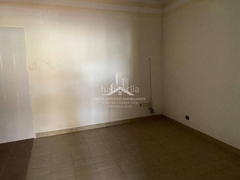 Foto be9401e4-c6e0-41e8-b741-076d064f734d. Nau industrial a Alcora (l´)