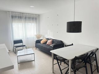 Lloguer Pis  Calle calvari. Alquiler de piso de 2 habitaciones en cabanes