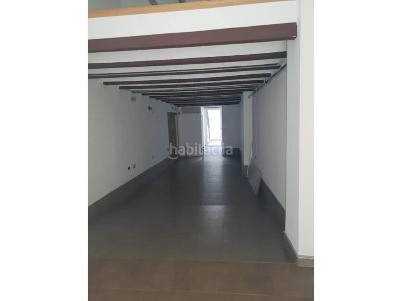 Foto 5c0f6aee-289c-47bf-8eb2-b06f8e50c3c0. Local commercial dans La Roqueta Valencia