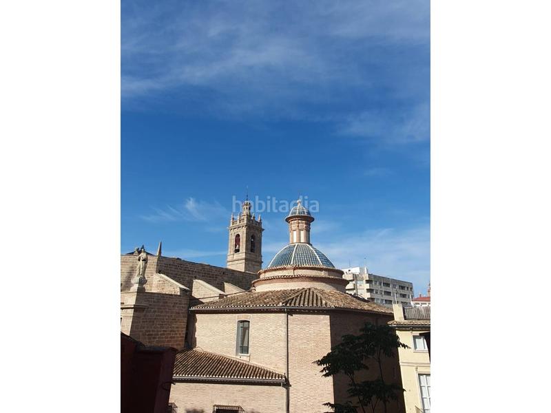 Foto 0558e787-58f3-49cd-8eb8-911cd591d10f. Edifici a El Mercat Valencia