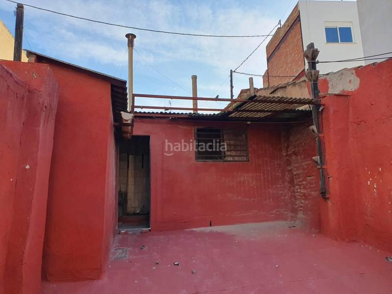 Foto 115913e0-e417-444f-b630-542b723dcf83. Edifici a El Mercat Valencia