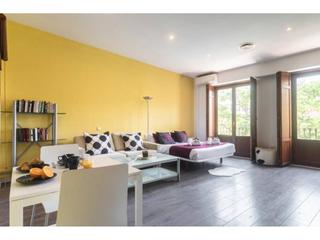 Miete Studiowohnung  Mercado. Espacioso estudio en la plaza del mercado central, valencia