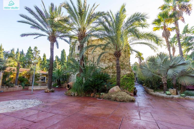 Foto 19d1f3de-99da-4480-a19c-cf3481cc0598. Casa amb calefacció aparcament piscina a Santa Faz Alicante